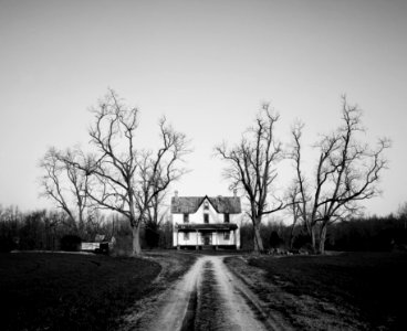 Abandoned home in rural Maryland. Original image from Carol M. Highsmith’s America, Library of Congress collection.