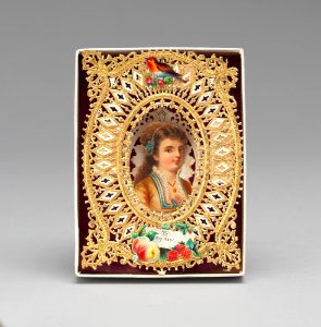 Boxed Valentine's Day Card MET DP264086