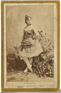 M'lle Zullio, from the Actresses and Celebrities series (N60, Type 2) promoting Little Beauties Cigarettes for Allen & Ginter brand tobacco products MET DP839504
