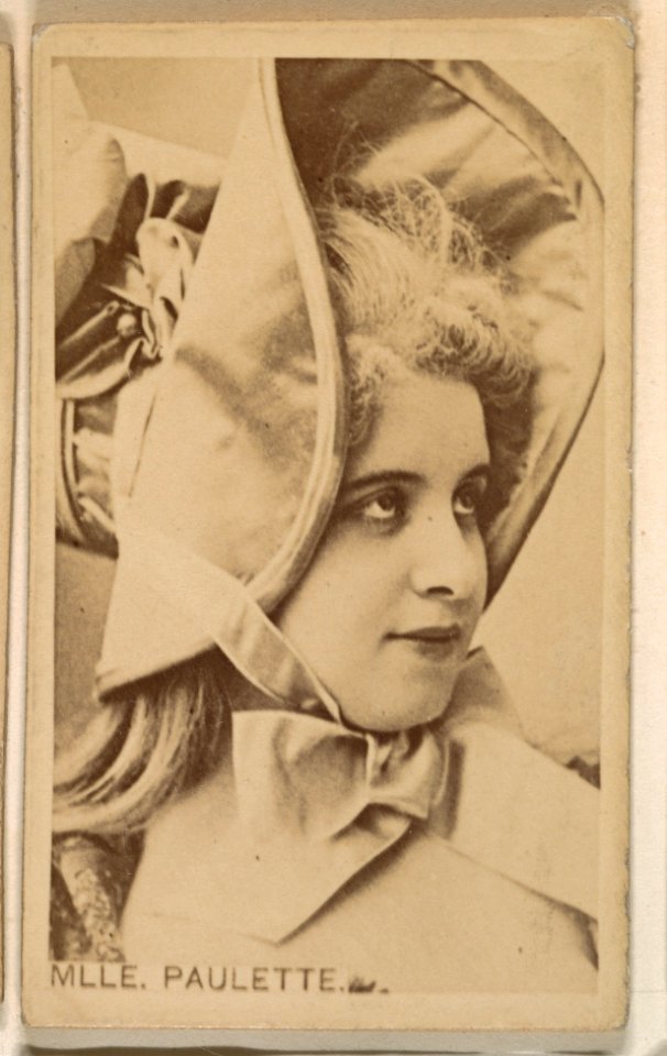 Mlle. Paulette, from the Actresses series (N246), Type 1, issued by Kinney Brothers to promote Sporting Extra Cigarettes MET DP860013