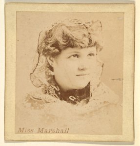 Miss Marshall, from the Actresses series (N246), Type 2, issued by Kinney Brothers to promote Sporting Extra Cigarettes MET DP860110