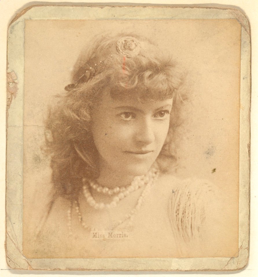 Miss Morris, from the Actresses series (N246), Type 2, issued by Kinney Brothers to promote Sporting Extra Cigarettes MET DP860076