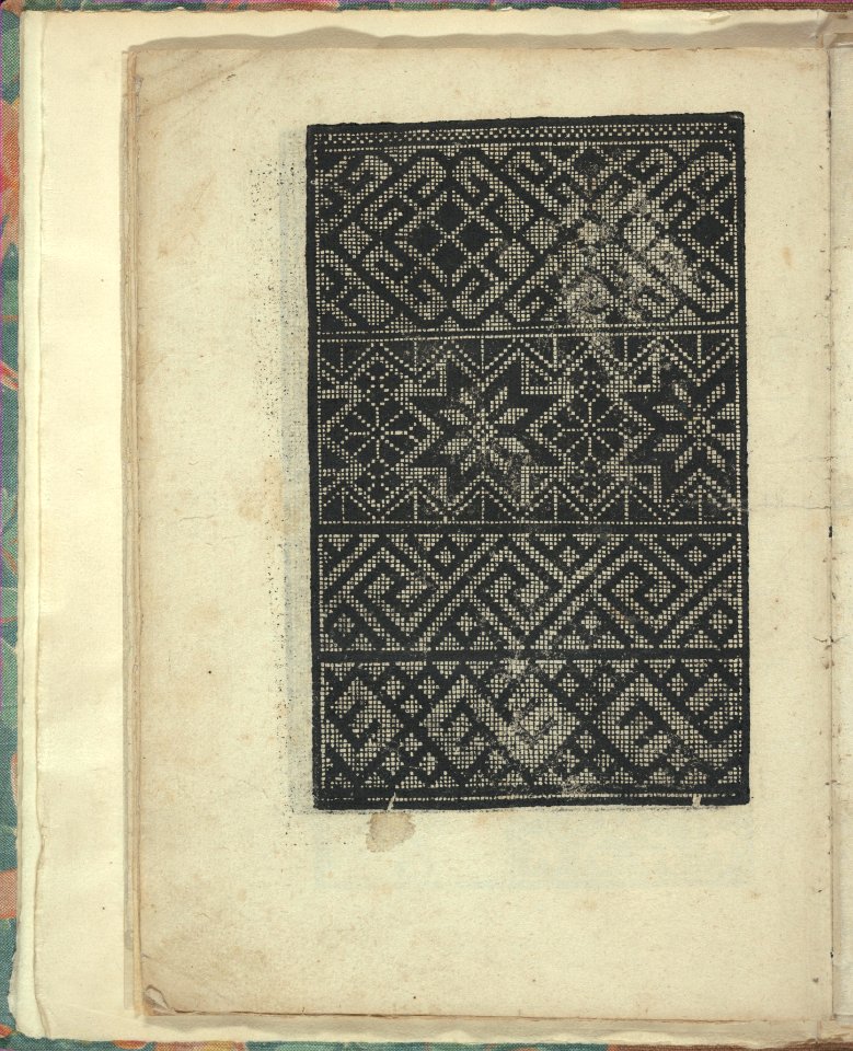Opera Nova Universali intitulata Corona di racammi, page 13 (verso) MET DP348805