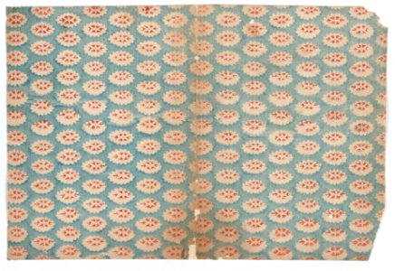 Sheet with overall pattern of ovals with red designs Met DP886637