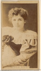 Viola Allen, from the Actors and Actresses series (N45, Type 8) for Virginia Brights Cigarettes MET DP831364