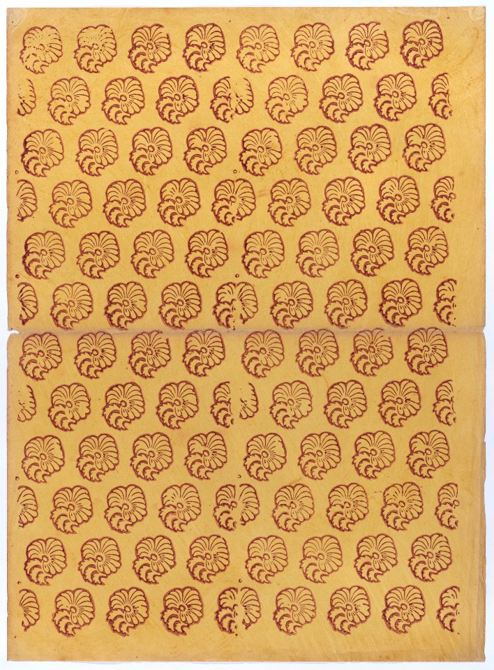 Yellow sheet with overall red abstract pattern Met DP886456