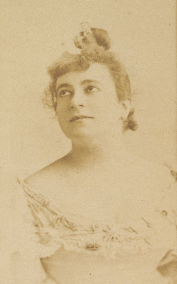 Verona Jarbeau, from the Actors and Actresses series, MET DP831544 (cropped)