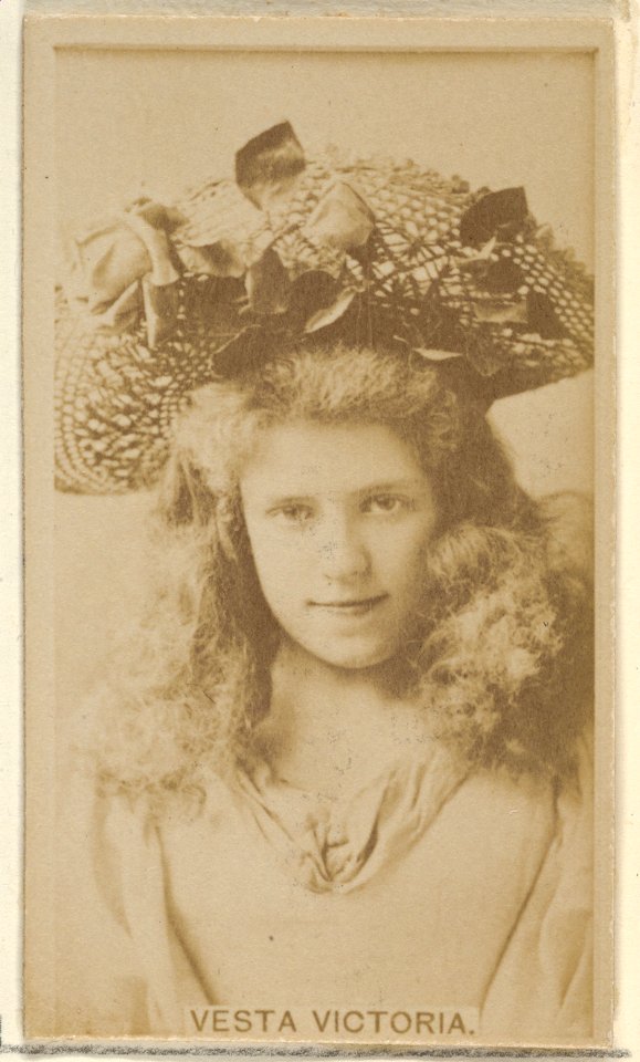 Vesta Victoria, from the Actors and Actresses series (N45, Type 8) for Virginia Brights Cigarettes MET DP831646