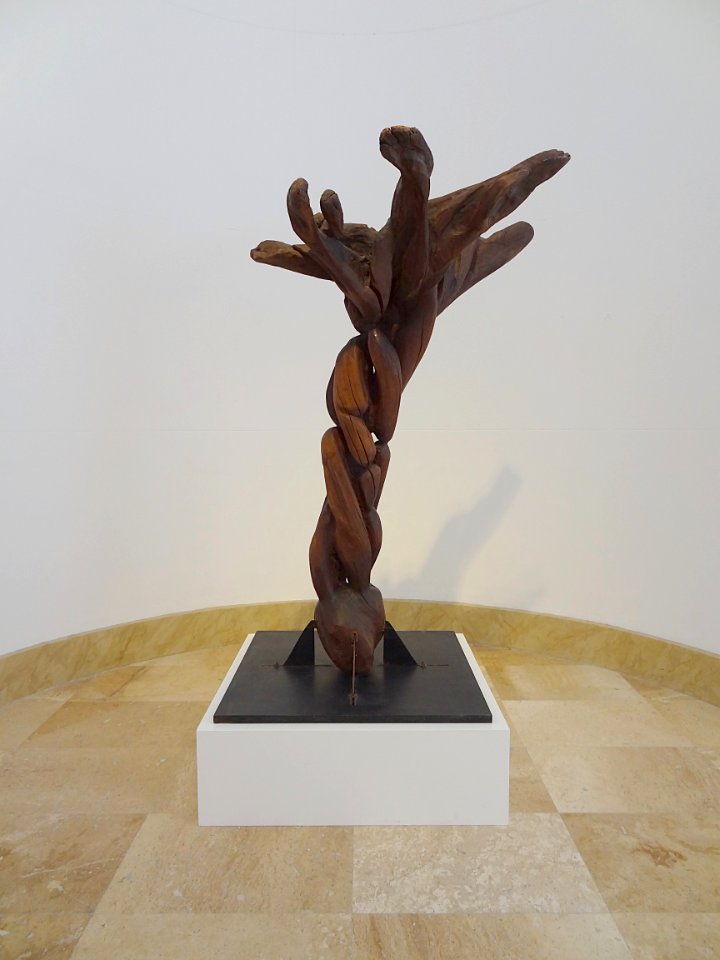 "L'amandier", Etienne-Martin, 1969. Musée d'Art moderne de…