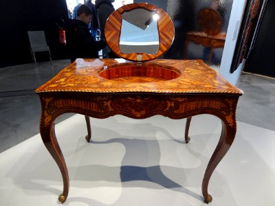 Table coiffeuse/serre-bijoux, Henri Gaspard Feilt, 1769. E…