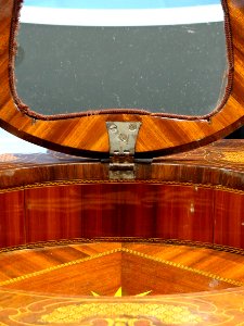 Table coiffeuse/serre-bijoux, Henri Gaspard Feilt, 1769. E…