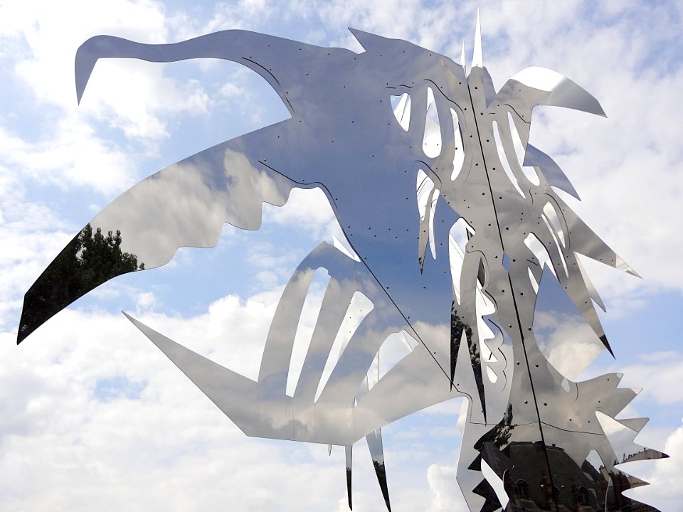 Détail d'une oeuvre de Daniel Hourdé exposée sur le pont d…