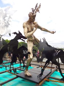 Une oeuvre de Daniel Hourdé exposée sur le pont des Arts, …