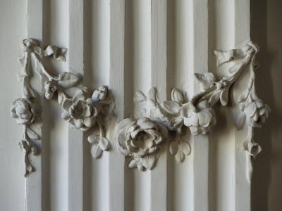 Détail des boiseries d'un salon de l'hôtel de Guines, à Ar…