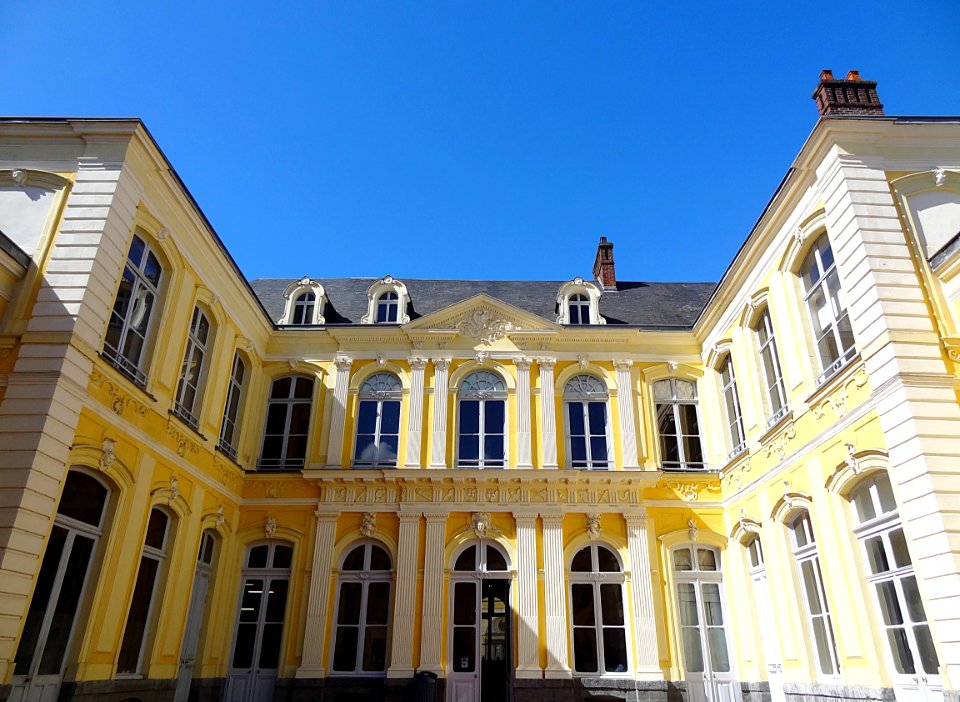 Hôtel de Guines, Arras.