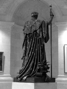 Palais des beaux-arts de Lille : une photo de la statue re…