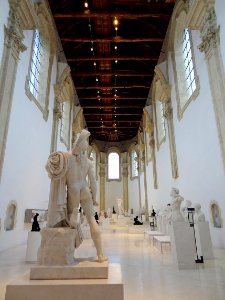 Une vue de l'ancienne chapelle du musée de la Chartreuse, …