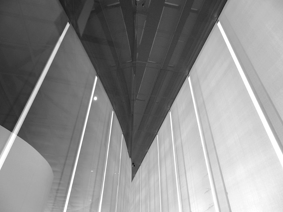 Louvre Lens, hall, point de vue.