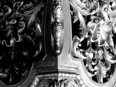 Collégiale Saint-Pierre de Douai : détail de la base d'une…
