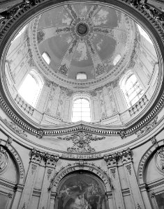 Collégiale Saint-Pierre de Douai : une vue de la chapelle …