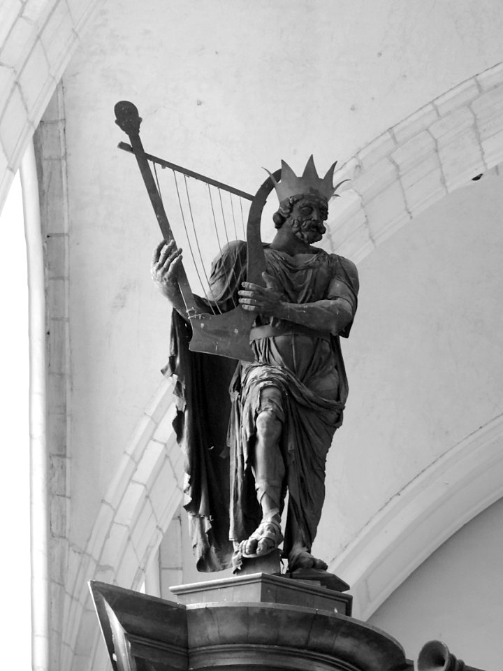 Un détail du grand orgue de la collégiale Saint-Pierre de …