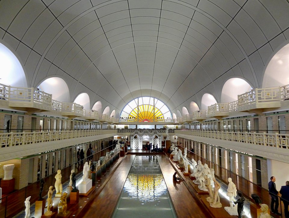 Une vue de la nef du musée de la Piscine, à Roubaix.