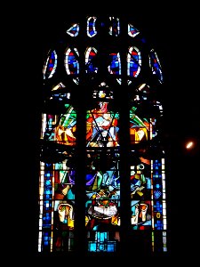 Une verrière de l'église Saint Jean-Baptiste d'Arras.