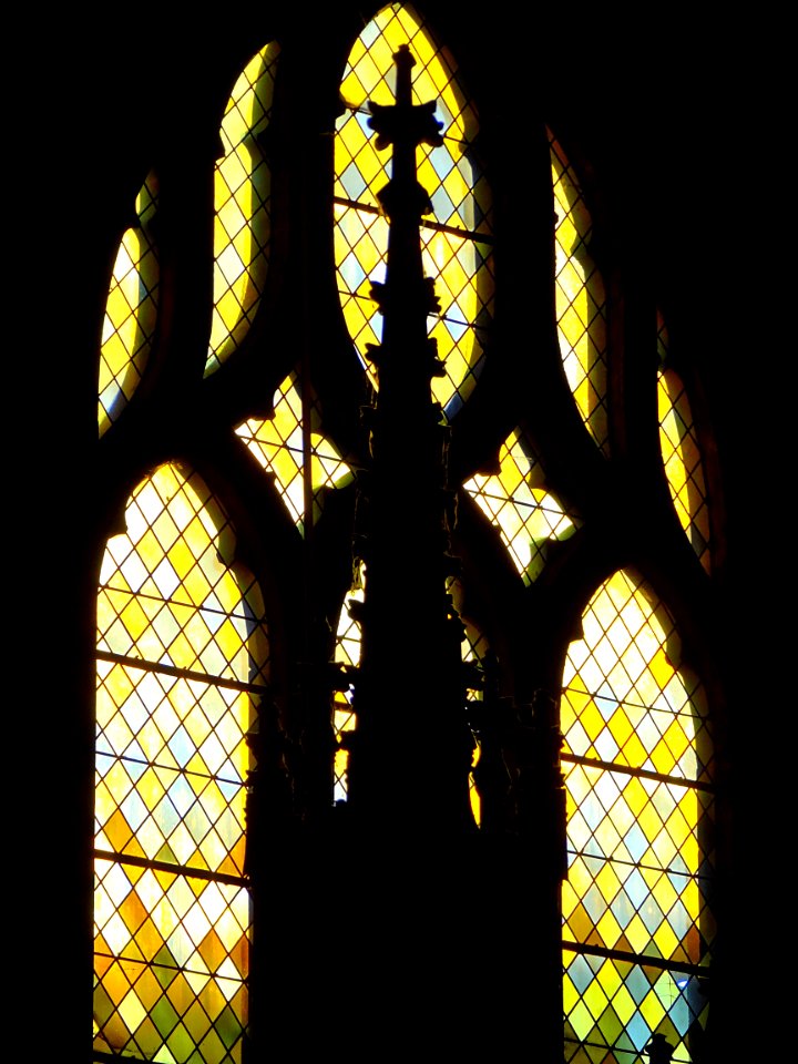 Une verrière de l'église Saint Jean-Baptiste d'Arras.