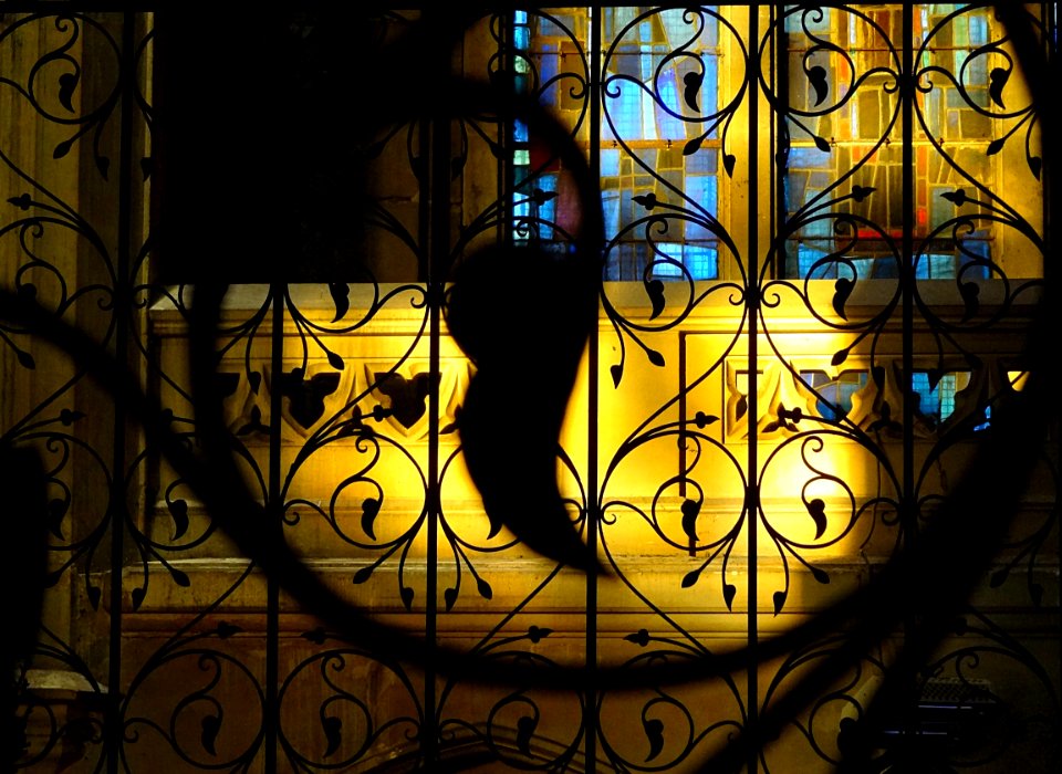 Un détail des grilles du choeur de l'église Saint Jean-Bap…