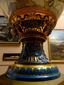 Détail d'un vase représentant "Le passage de Venus sur le …