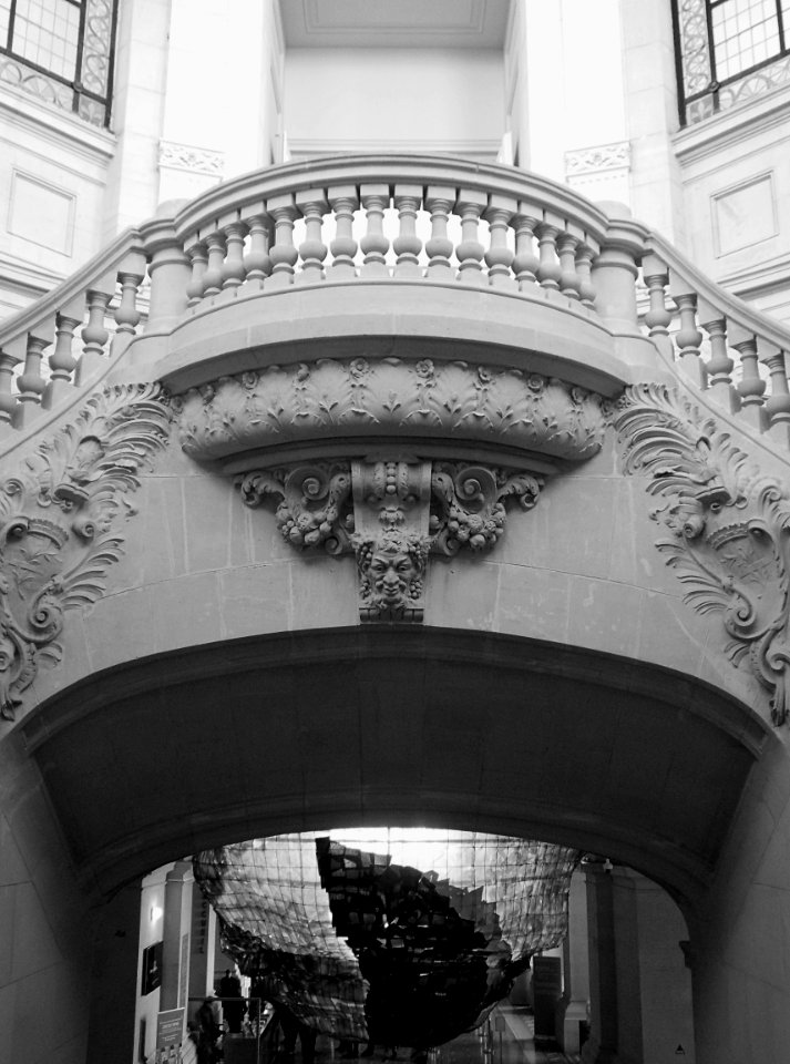 Détail de l'un des escaliers en rotonde du palais des beau…