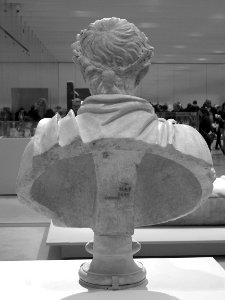 Par-delà les siècles...Galerie du temps, Louvre Lens.