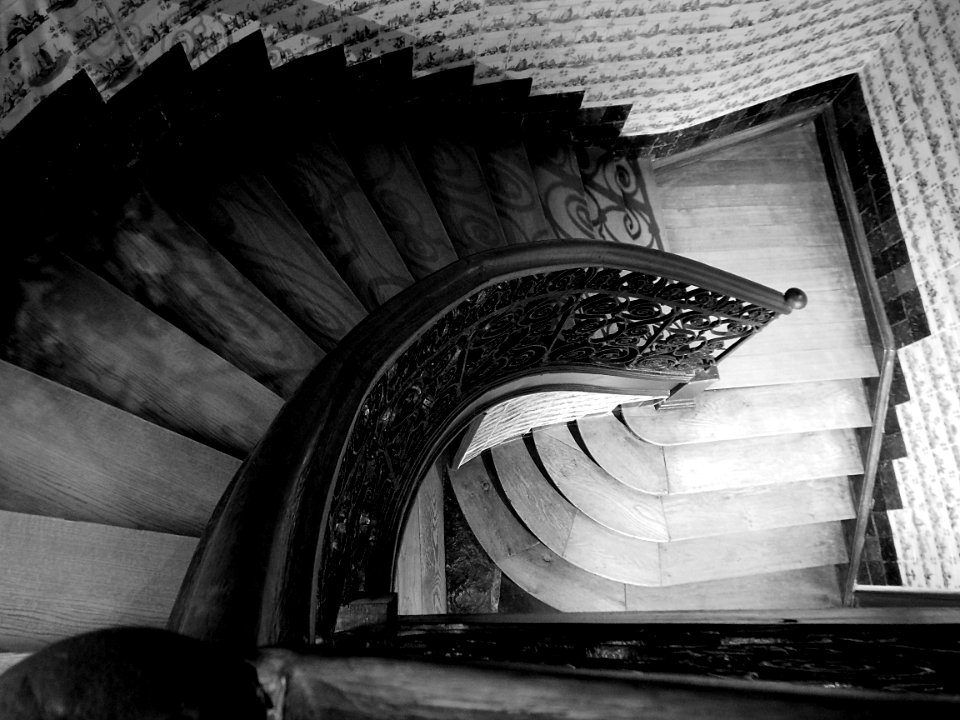 Une vue de l'escalier du musée de l'Hospice Comtesse, à Li…