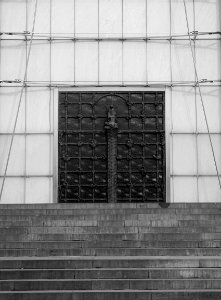 Une vue du portail de la cathédrale Notre-Dame de la Treil…