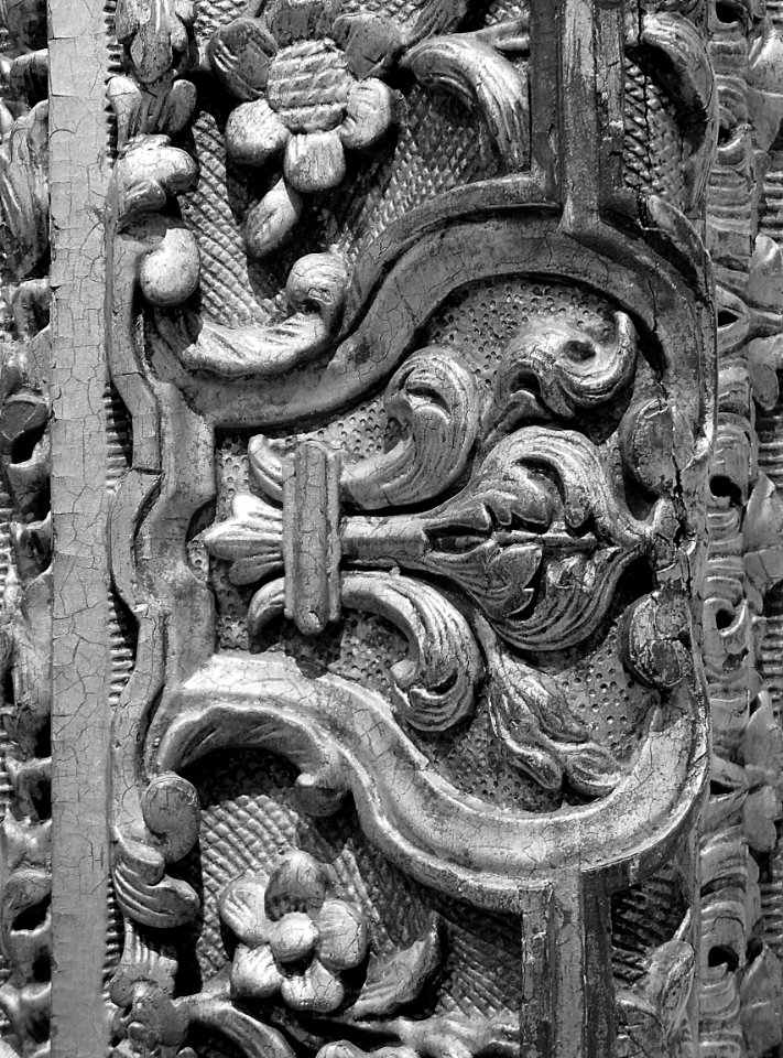 Détail du cadre d'un tableau exposé dans la Galerie du tem…