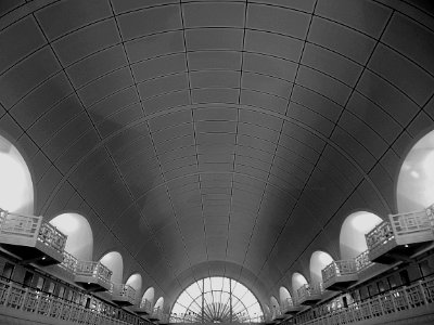La voûte de la nef du musée de la Piscine, à Roubaix.