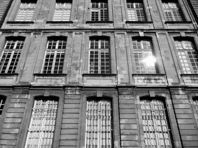 Détail d'une façade sur rue du musée des beaux-arts d'Arra…