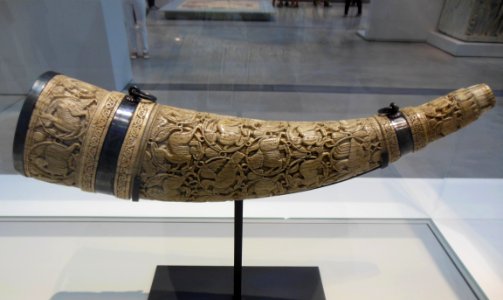 Cor de chasse ou de guerre (olifant). Italie du sud, vers …