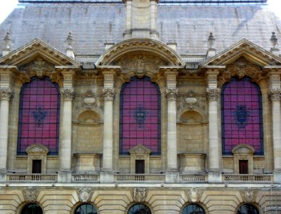 Corps central de la façade principale