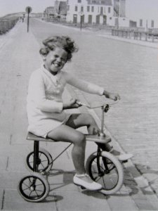 Tineke (Hubertine) at Zandvoort in Holland in 1940