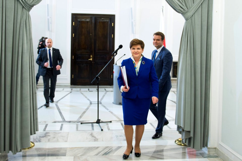 Prawo i Sprawiedliwość składa projekt 500 zł dla dzieci do Sejmu