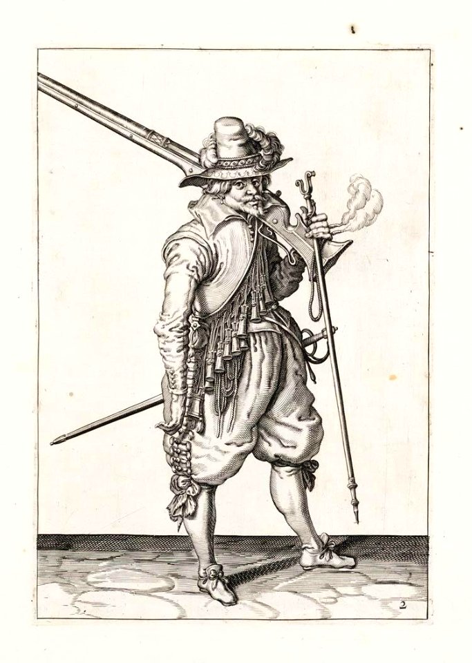 Aanwijzing 2 voor het hanteren van het musket - Marcheert ende draecht de furquet neffens de Musquet (Jacob de Gheyn, 1607). Free illustration for personal and commercial use.