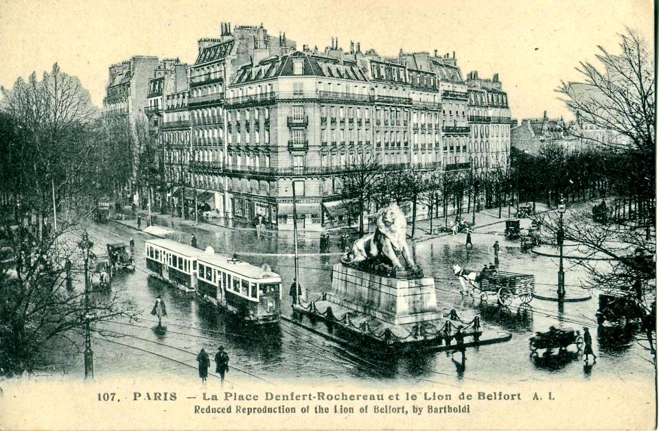 AL 107 - PARIS - La Place Denfert-Rochereau et le Lion de Belfort
