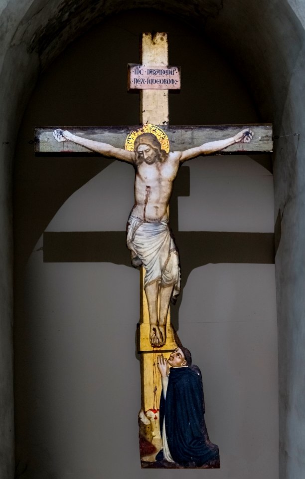 Augustins - Le Christ en croix avec l'orant du cardinal Guilhem Peire Godin - 49 6 15