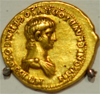 Aureus de Claude (Buste de Néron, droite) - MBALyon 2019
