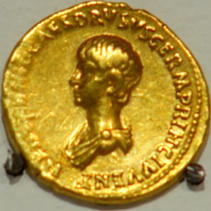 Aureus de Claude (Buste de Néron, gauche) - MBALyon 2019