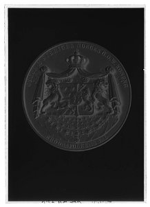 Avgjutning av Oscar IIs sigill - Livrustkammaren - 18540-negative. Free illustration for personal and commercial use.