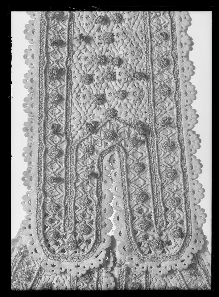 Axelgehäng av sämskskinn. Tillhörigt Karl X Gustav - Livrustkammaren - 18776
