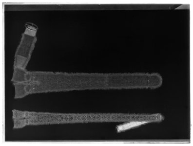 Axelgehäng - silverbroderi - Livrustkammaren - 77167-negative