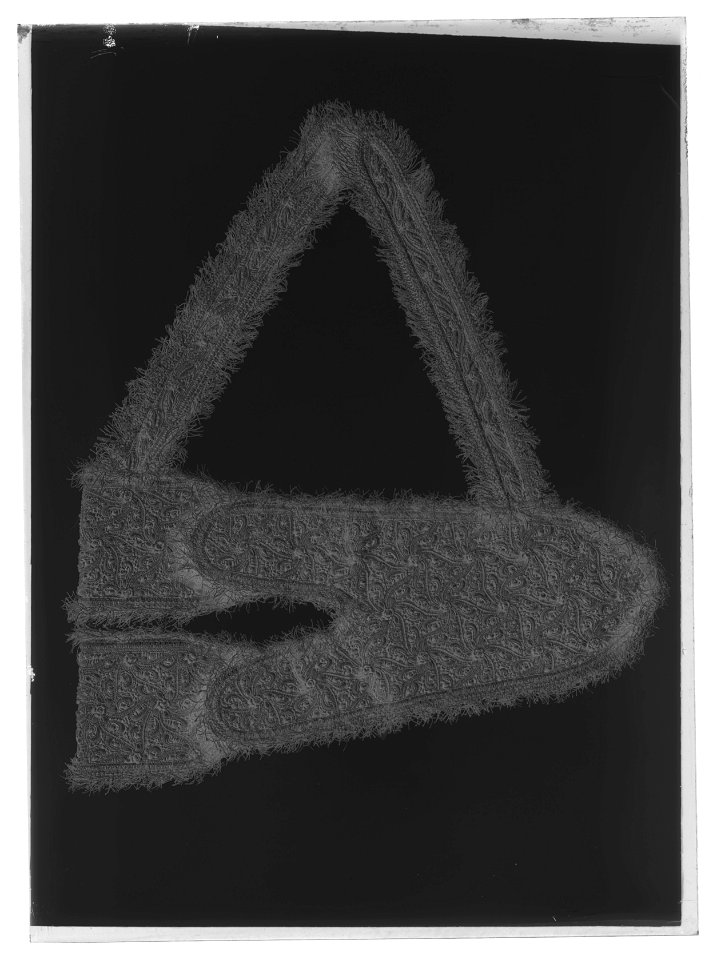 Axelgehäng guld- o silverbroderi - Livrustkammaren - 53018-negative